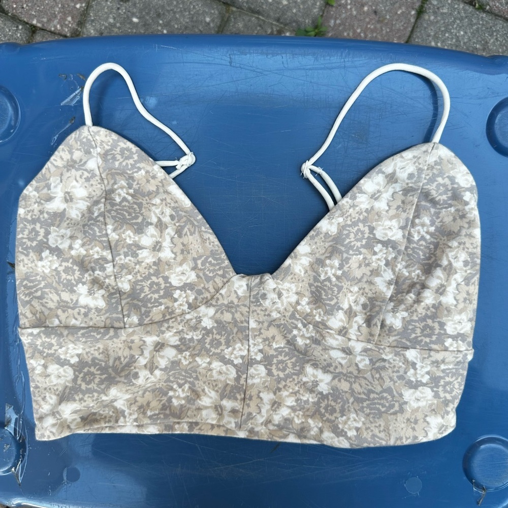 Wilfred Free Beige and Cream Floral Bralette Top
